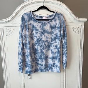 Pink Lily Blue and White Tie Dye Pullover